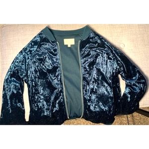 Jolt WOMEN VELVET BOMBER JACKET HUNTER GREEN SMALL